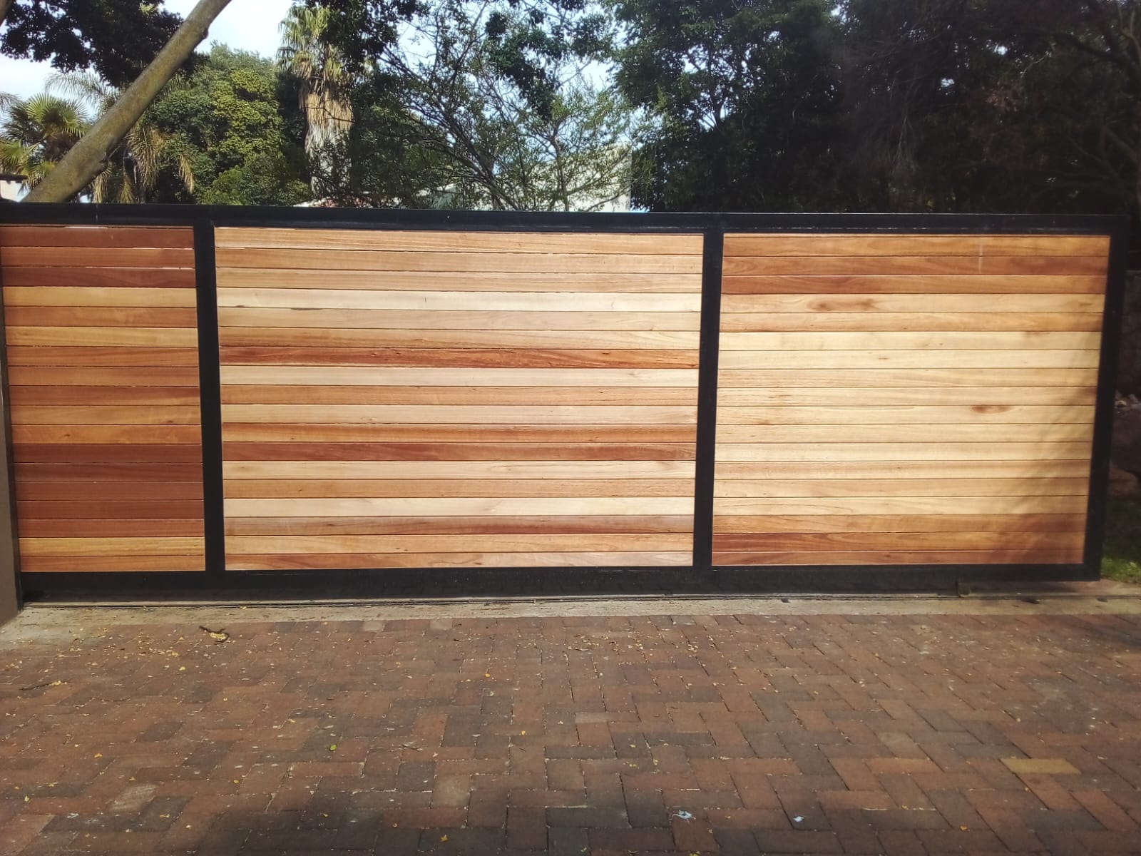 WhatsApp Image 2024-11-06 at 15.31.51_272f6ef2 WhatsApp Image 2024-11-06 at 15.31.51_272f6ef2